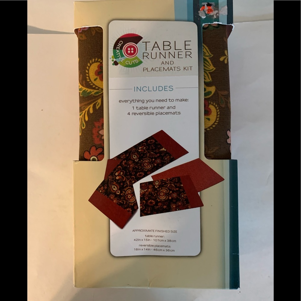 Creative Cuts Table Runner & Placemat Kit Windsor Park Pattern New